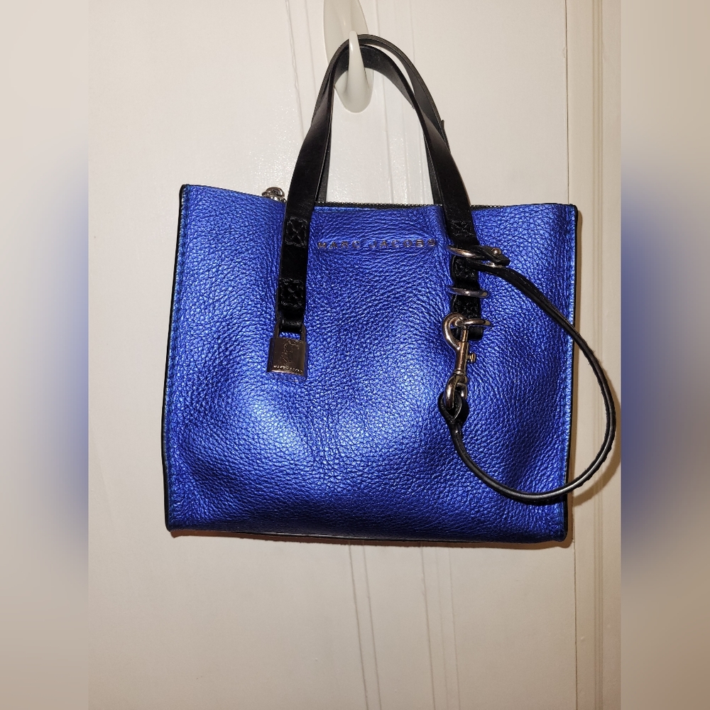 Marc Jacob's mini grind tote, in metallic blue